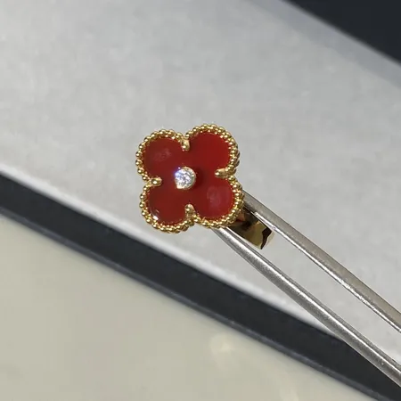 ヴァン クリーフ＆アーペル 指輪