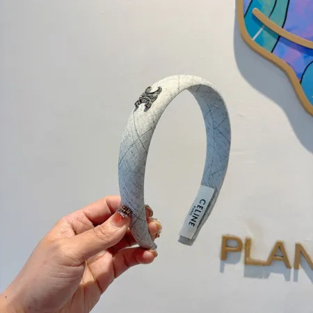 セリーヌ ヘアアクセサリー