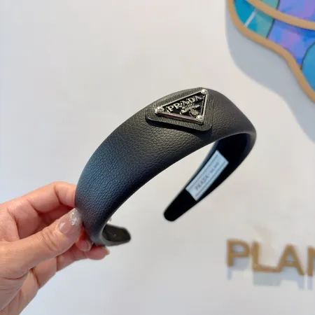 プラダ ヘアアクセサリー