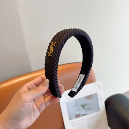 イブサンローラン ヘアアクセサリー