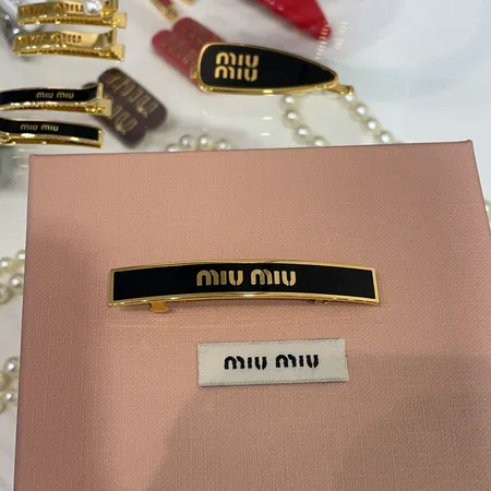 ミュウミュウ ヘアアクセサリー