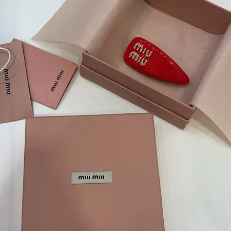 ミュウミュウ ヘアアクセサリー