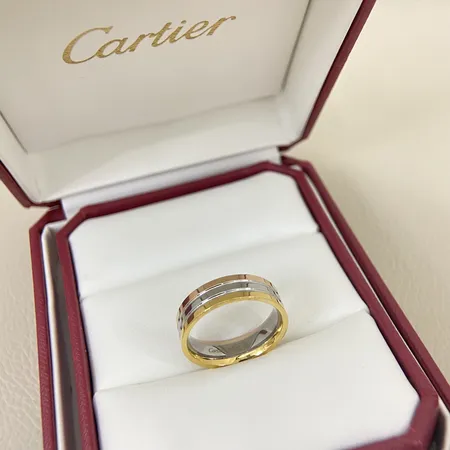 カルティエ 指輪