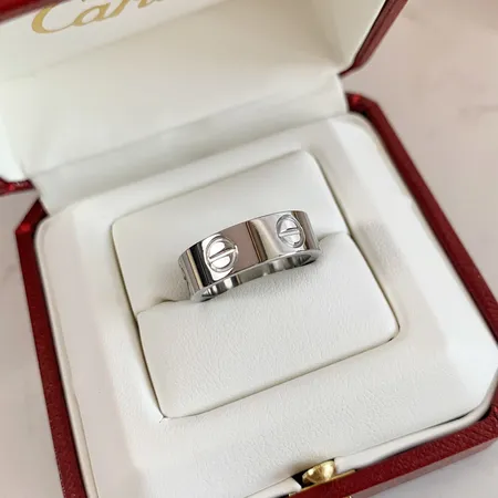 カルティエ 指輪