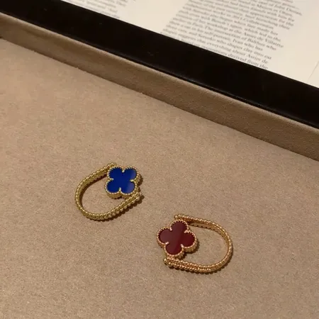 ヴァン クリーフ＆アーペル 指輪