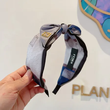 フェンディ ヘアアクセサリー