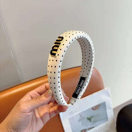 ミュウミュウ ヘアアクセサリー