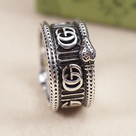 グッチ 指輪