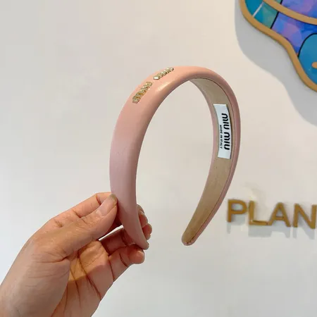 ミュウミュウ ヘアアクセサリー