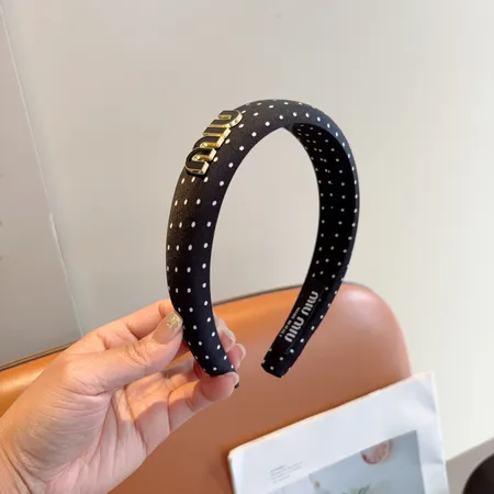 ミュウミュウ ヘアアクセサリー