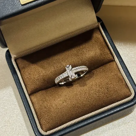 ティファニー 指輪