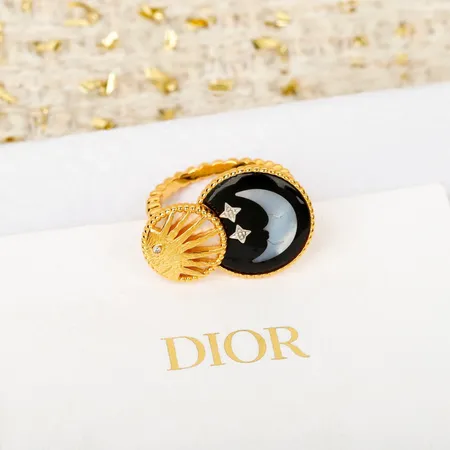 ディオール 指輪