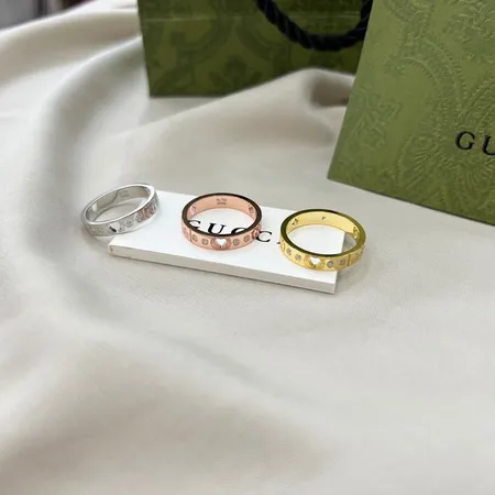 グッチ 指輪