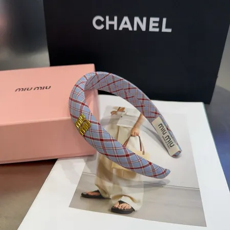 ミュウミュウ ヘアアクセサリー