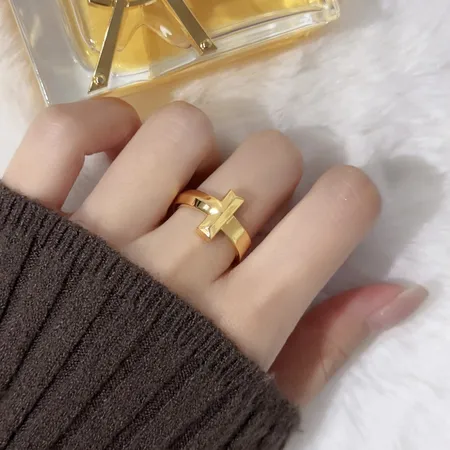 ティファニー 指輪