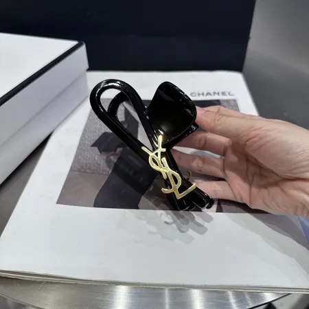 イブサンローラン ヘアアクセサリー