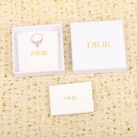 ディオール 指輪