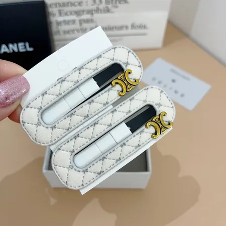 セリーヌ ヘアアクセサリー