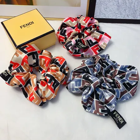 バーバリー ス ヘアアクセサリー