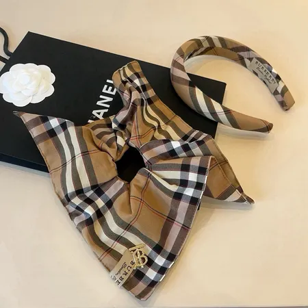 プラダ ヘアアクセサリー