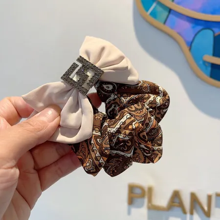 バーバリー ス ヘアアクセサリー