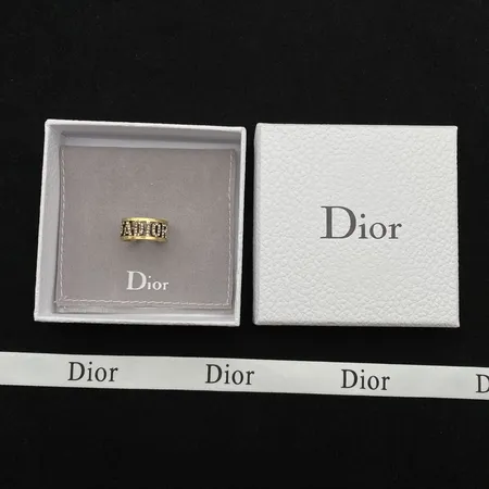 ディオール 指輪