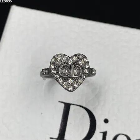 ディオール 指輪