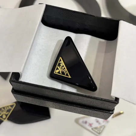 イブサンローラン ヘアアクセサリー