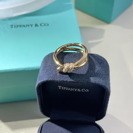ティファニー 指輪