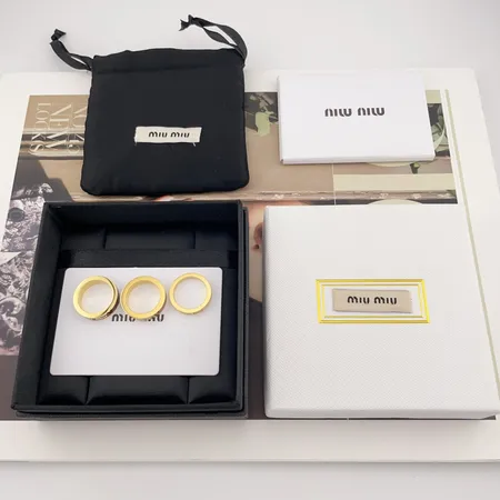 ヴァレンティノ 指輪