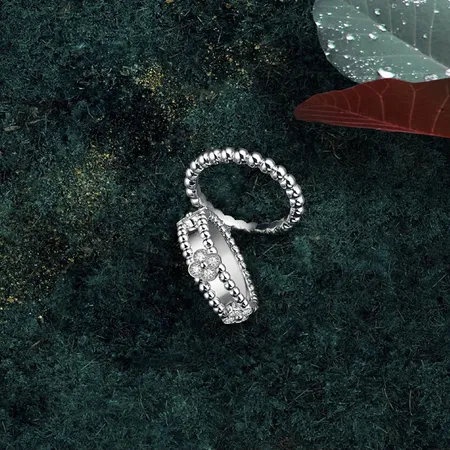 ヴァン クリーフ＆アーペル 指輪