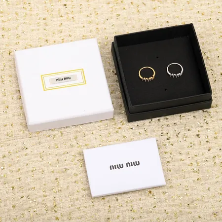 ヴァレンティノ 指輪