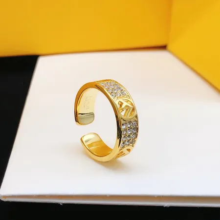 フェンディ 指輪