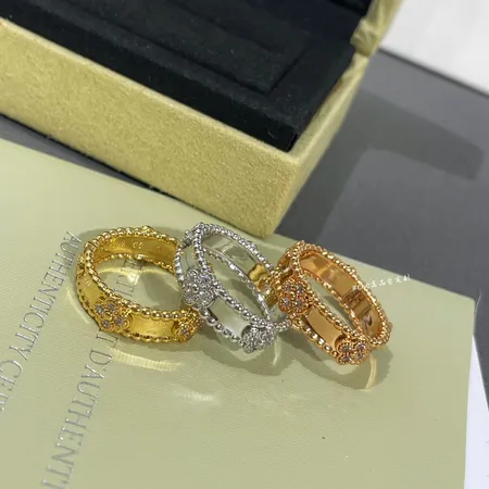 ヴァン クリーフ＆アーペル 指輪