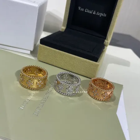 ヴァン クリーフ＆アーペル 指輪