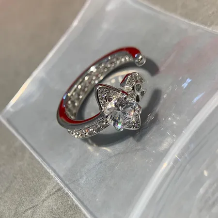 ヴィヴィアン・ウエストウッド 指輪