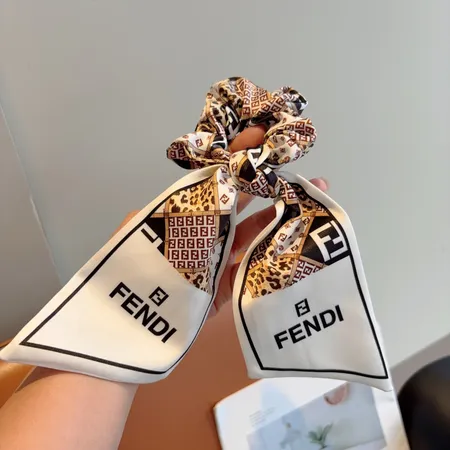 バーバリー ス ヘアアクセサリー