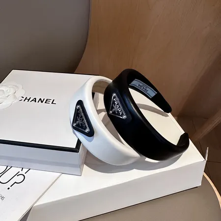 イブサンローラン ヘアアクセサリー