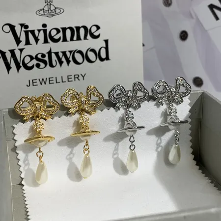 ヴィヴィアン・ウエストウッド ピアス