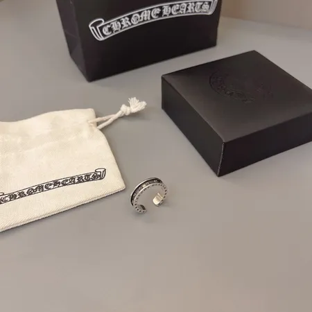 クロムハーツ 指輪