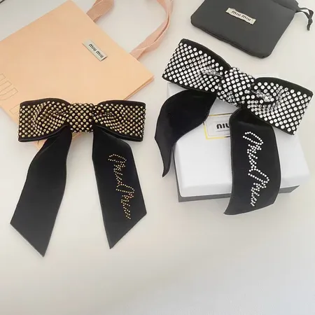 ミュウミュウ ヘアアクセサリー