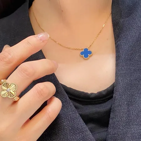 ヴァン クリーフ＆アーペル 指輪