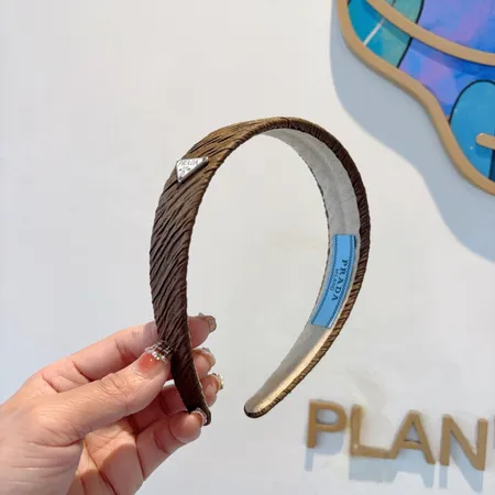 イブサンローラン ヘアアクセサリー