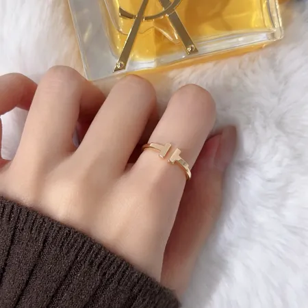 ティファニー 指輪