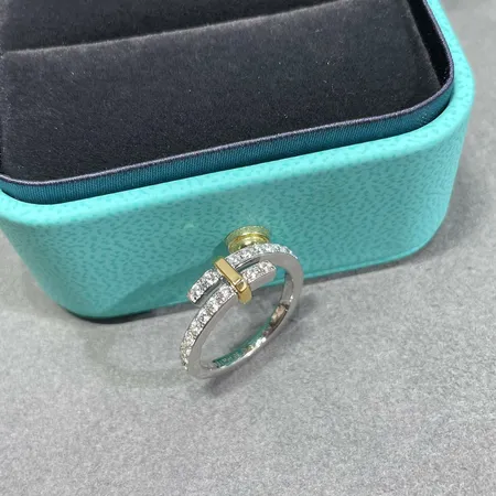 ティファニー 指輪