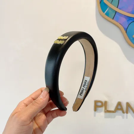 ミュウミュウ ヘアアクセサリー