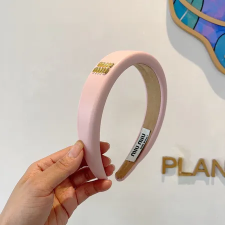 ミュウミュウ ヘアアクセサリー