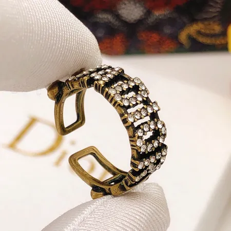 ディオール 指輪