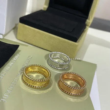 ヴァン クリーフ＆アーペル 指輪