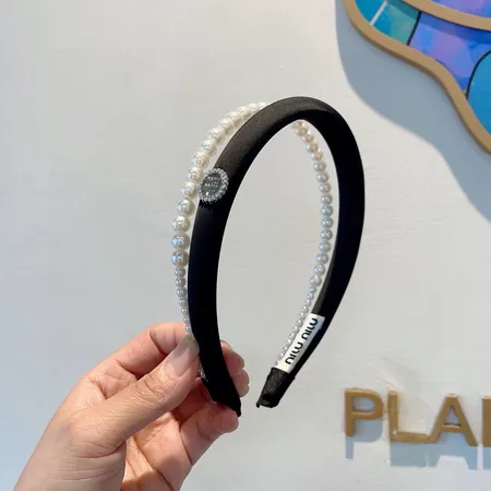 ミュウミュウ ヘアアクセサリー